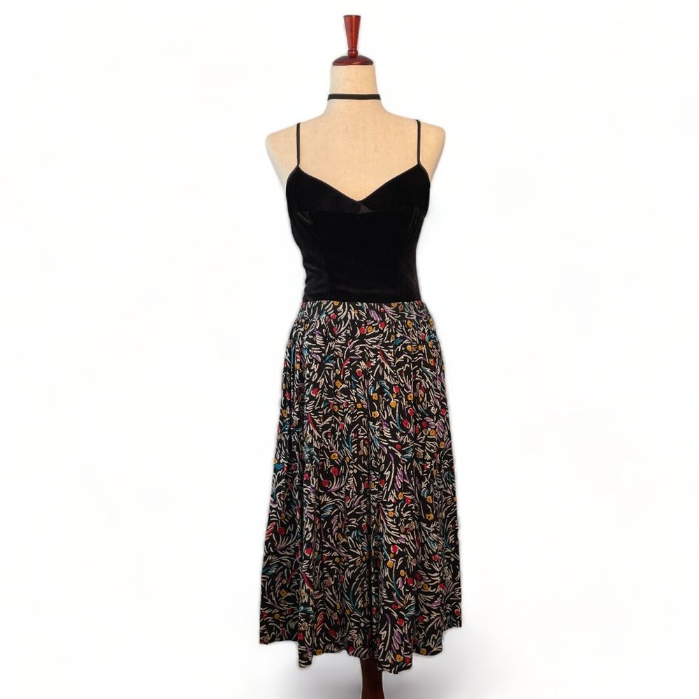 Vintage 1980s Pleated Midi Skirt Black Size XL